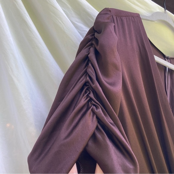 Amanda Uprichard NWT brown silk romper with ruching on sleeves, size medium - Picture 3 of 14